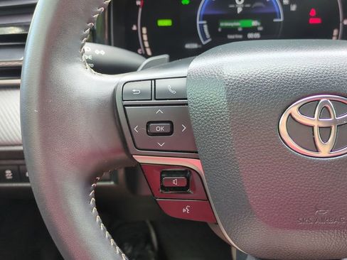 Certified 2025 Toyota Camry SE w/ Convenience Package image 21