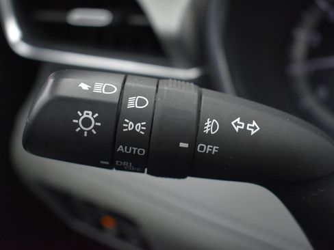 Used 2021 Toyota Highlander Platinum image 26