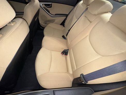 Used 2013 Hyundai Elantra GLS w/ Preferred Pkg image 18