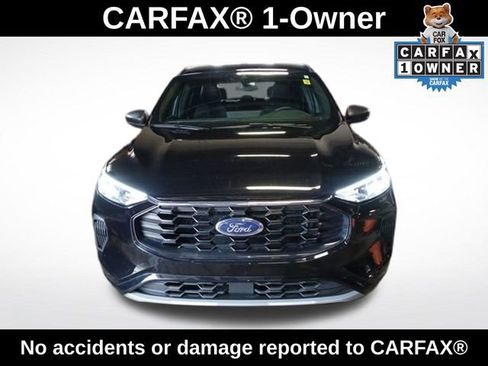 Used 2024 Ford Escape ST-Line w/ Tech Pack #1 AWD/4WD image 2