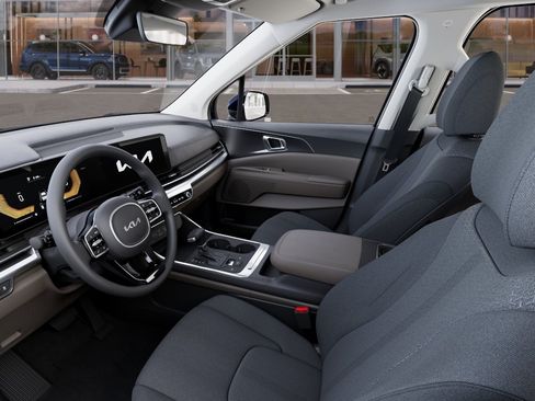 New 2026 Kia Carnival LX FWD image 17
