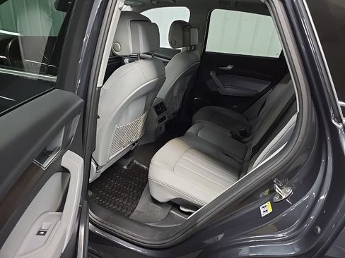 Used 2023 Audi Q5 2.0T Premium w/ Convenience Package AWD/4WD image 31