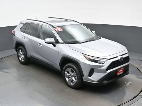 Used 2022 Toyota RAV4 XLE w/ Convenience Package AWD/4WD image 35