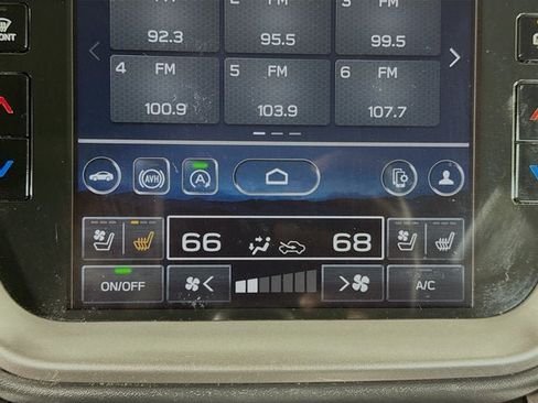 Used 2024 Subaru Outback Touring XT AWD/4WD image 12