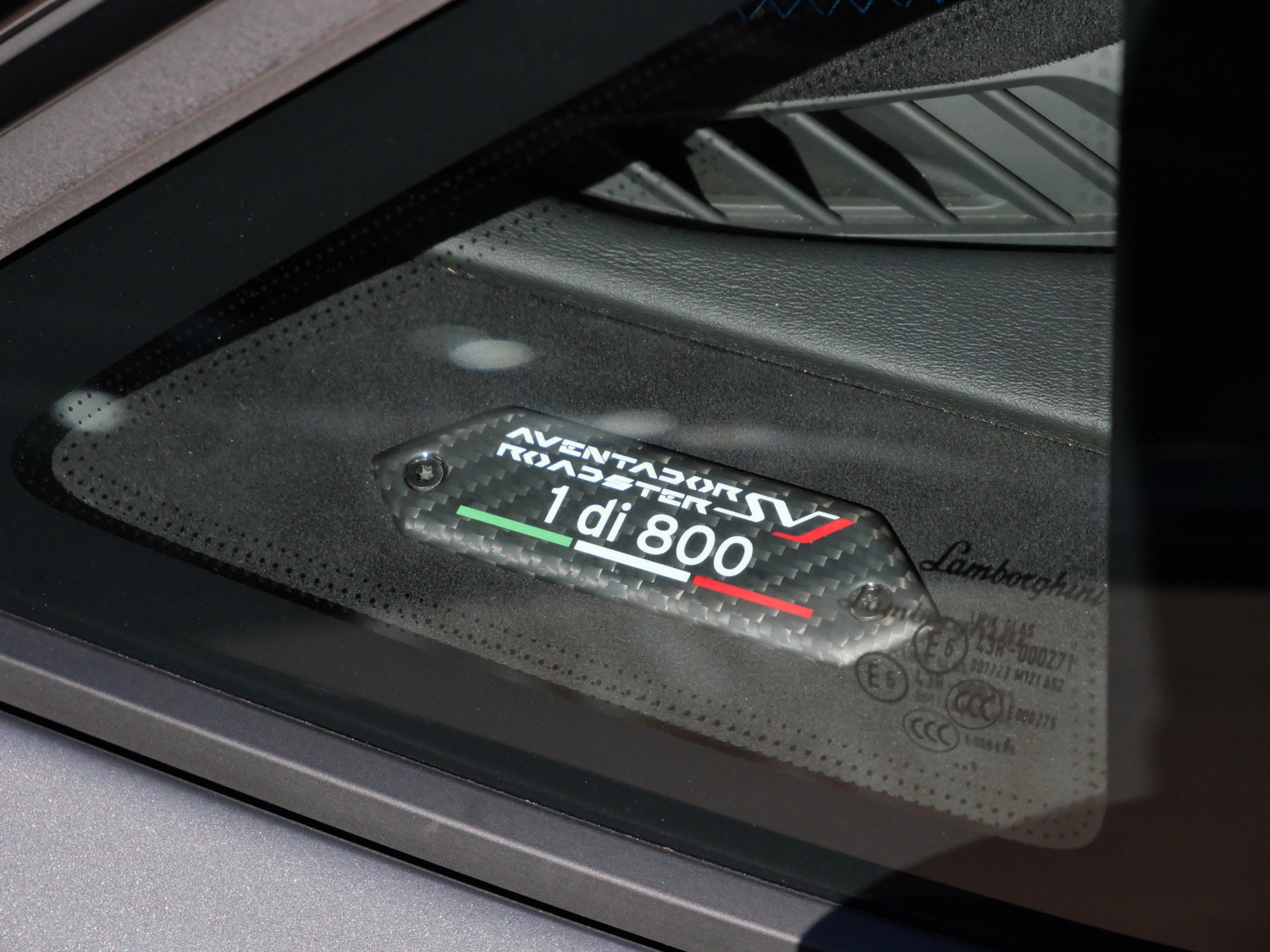 Used 2020 Lamborghini Aventador SVJ AWD/4WD image 12