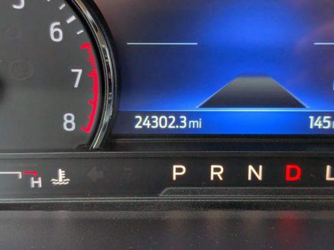 Used 2023 Ford Explorer Limited w/ Limited Technology Package RWD image 14