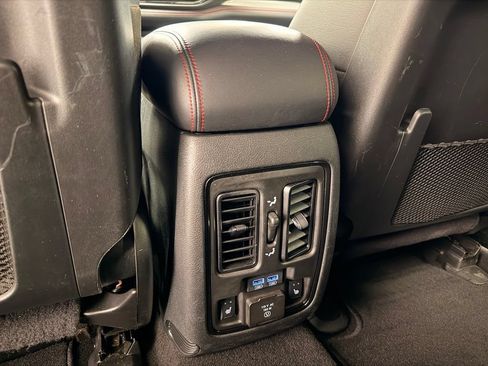 Used 2025 Dodge Durango R/T AWD/4WD image 22