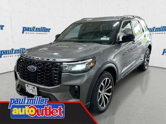 Used 2025 Ford Explorer ST-Line AWD/4WD video 1