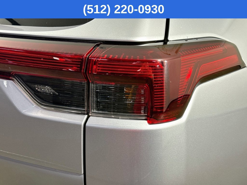 Certified 2026 Subaru Outback Limited AWD/4WD image 35