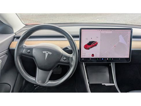 Used 2018 Tesla Model 3 Long Range image 28
