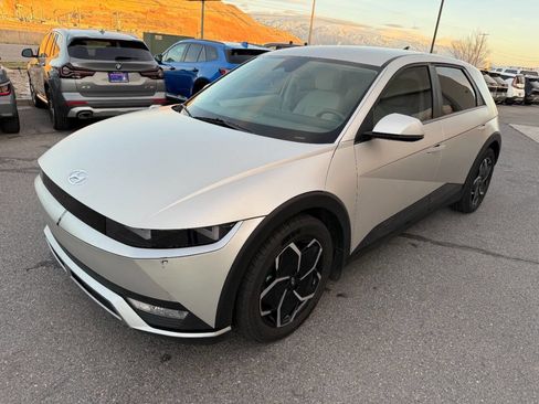 Used 2023 Hyundai Ioniq 5 SEL image 2