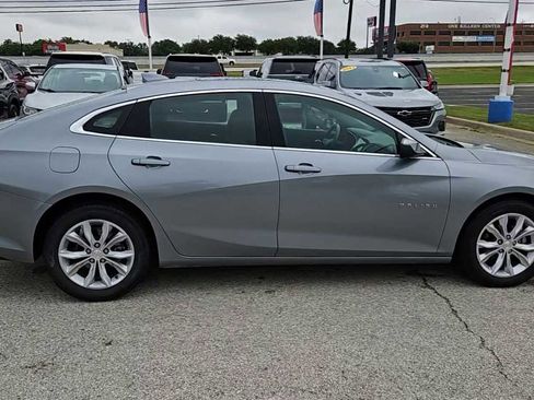 Used 2024 Chevrolet Malibu LT FWD image 9