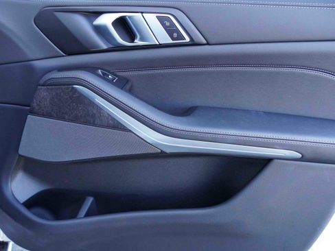 Certified 2025 BMW X5 sDrive40i w/ Premium Package image 31