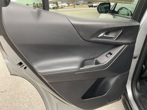 Used 2025 Chevrolet Equinox LT image 42