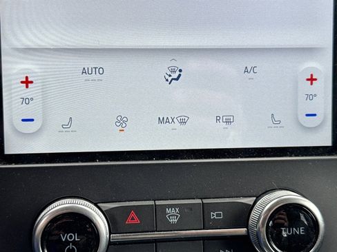 Used 2022 Ford Edge SEL image 18