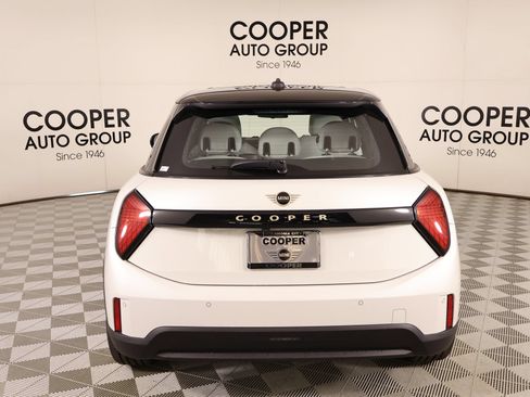 New 2026 MINI Cooper 4-Door Hardtop FWD image 21