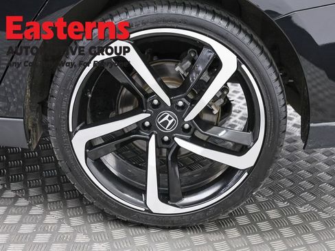 Used 2025 Honda Accord LX image 32