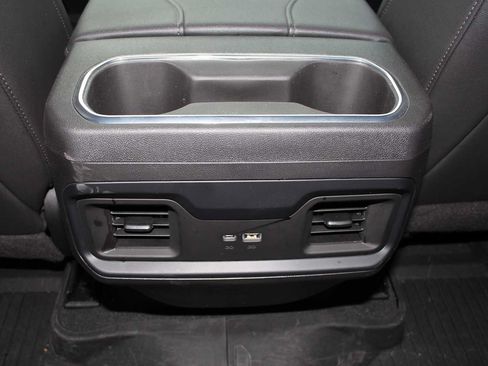 Used 2024 Chevrolet Silverado 1500 LT Trail Boss w/ Convenience Package II AWD/4WD image 33