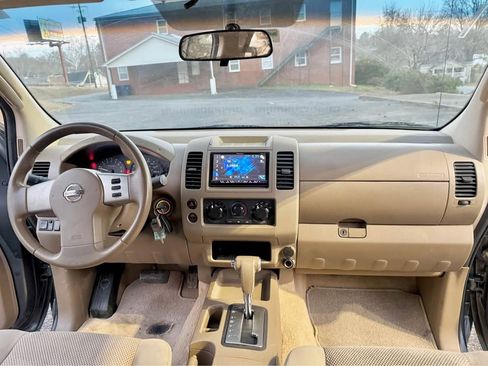 Used 2006 Nissan Frontier SE w/ (P01) Power Pkg image 7