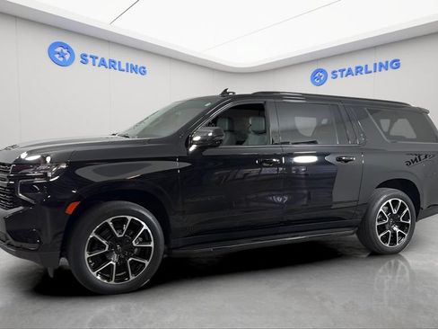 Certified 2023 Chevrolet Suburban RST w/ Luxury Package AWD/4WD image 3