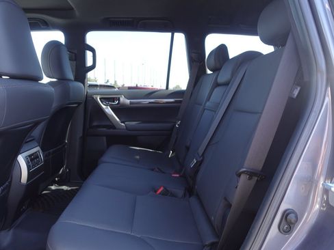 Used 2021 Lexus GX 460 Premium w/ Premium Package AWD/4WD image 12
