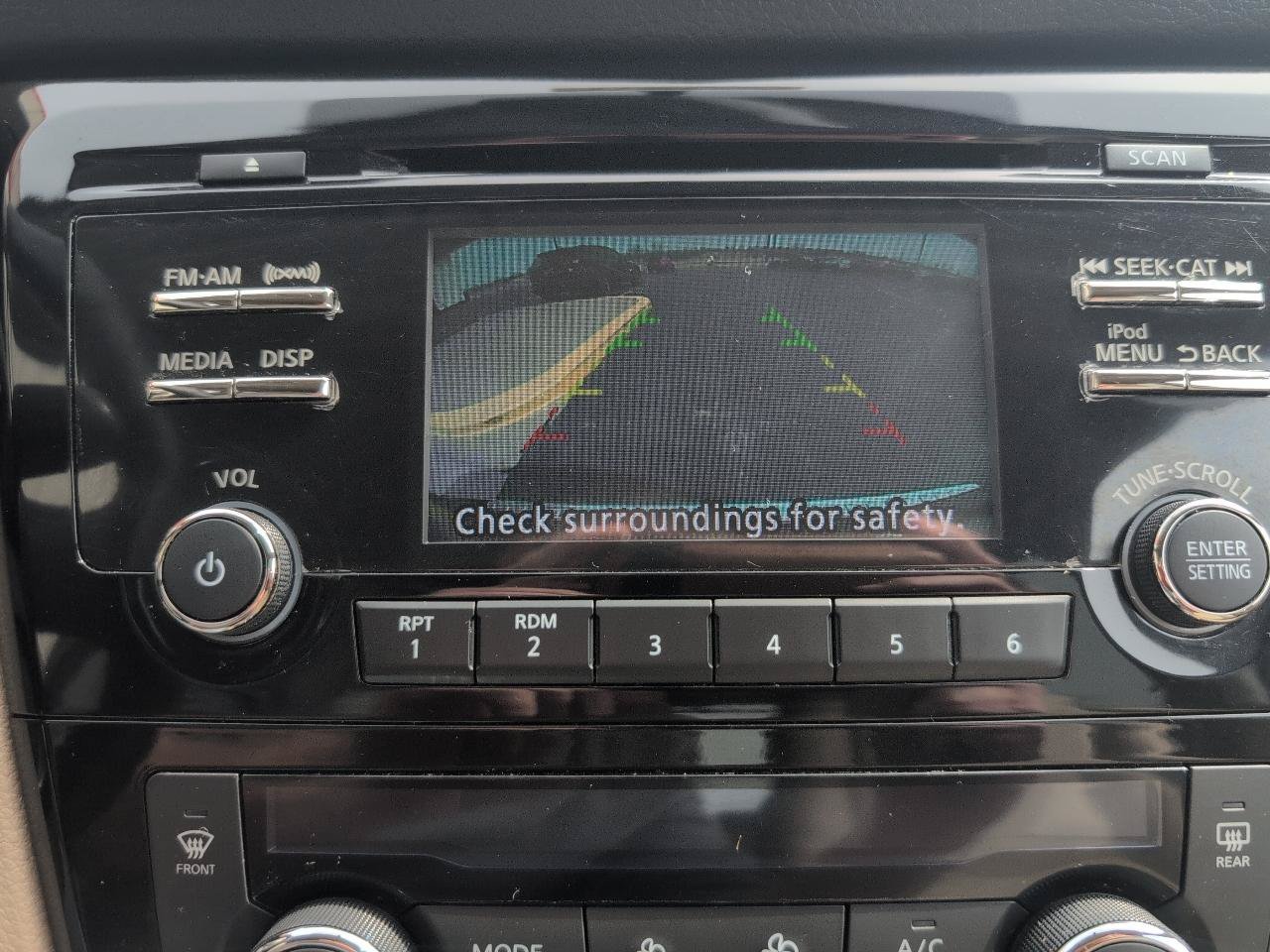 Used 2017 Nissan Rogue SV AWD/4WD image 20