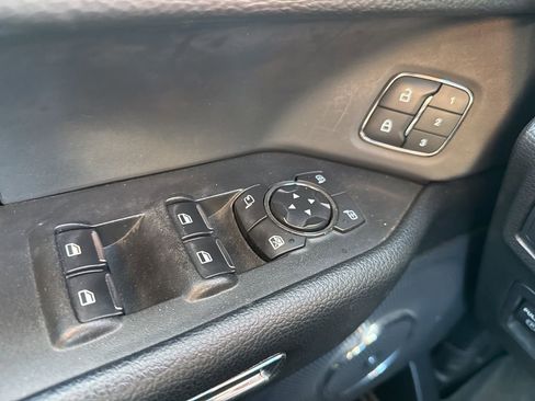 Used 2021 Ford Expedition Limited image 14