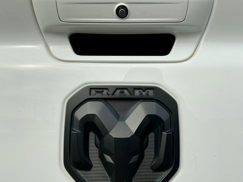 Used 2021 RAM 1500 Big Horn image 15