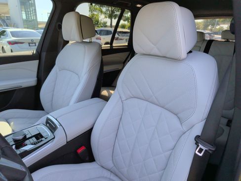 Certified 2026 BMW X5 xDrive40i w/ M Sport Package AWD/4WD image 27