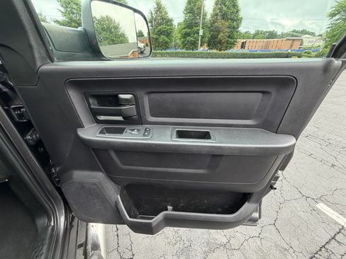 Used 2018 RAM 3500 Tradesman w/ Chrome Appearance Group AWD/4WD image 23