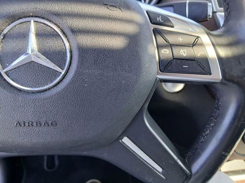 Used 2015 Mercedes-Benz ML 350 2WD image 32