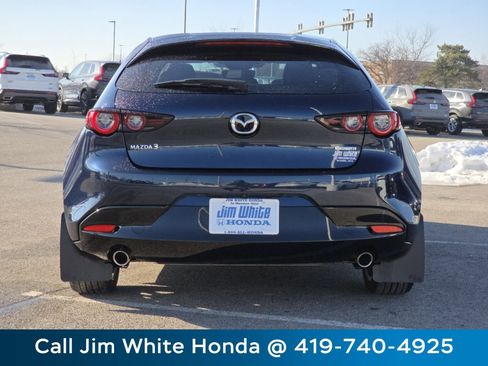 Used 2023 MAZDA MAZDA3 s image 17