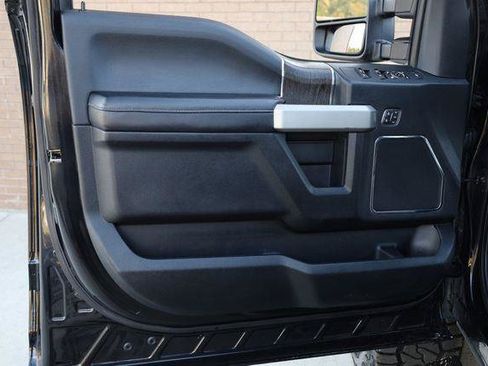 Used 2020 Ford F250 Lariat AWD/4WD image 17