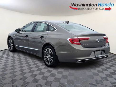 Used 2017 Buick LaCrosse Essence w/ Sun and Shade Package FWD image 4