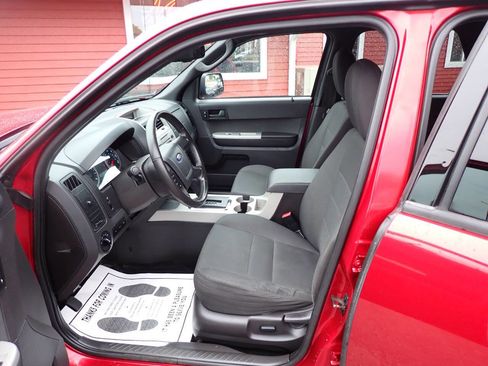 Used 2012 Ford Escape XLT FWD image 7