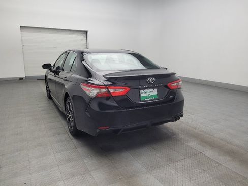 Used 2018 Toyota Camry SE w/ Convenience Package FWD image 5