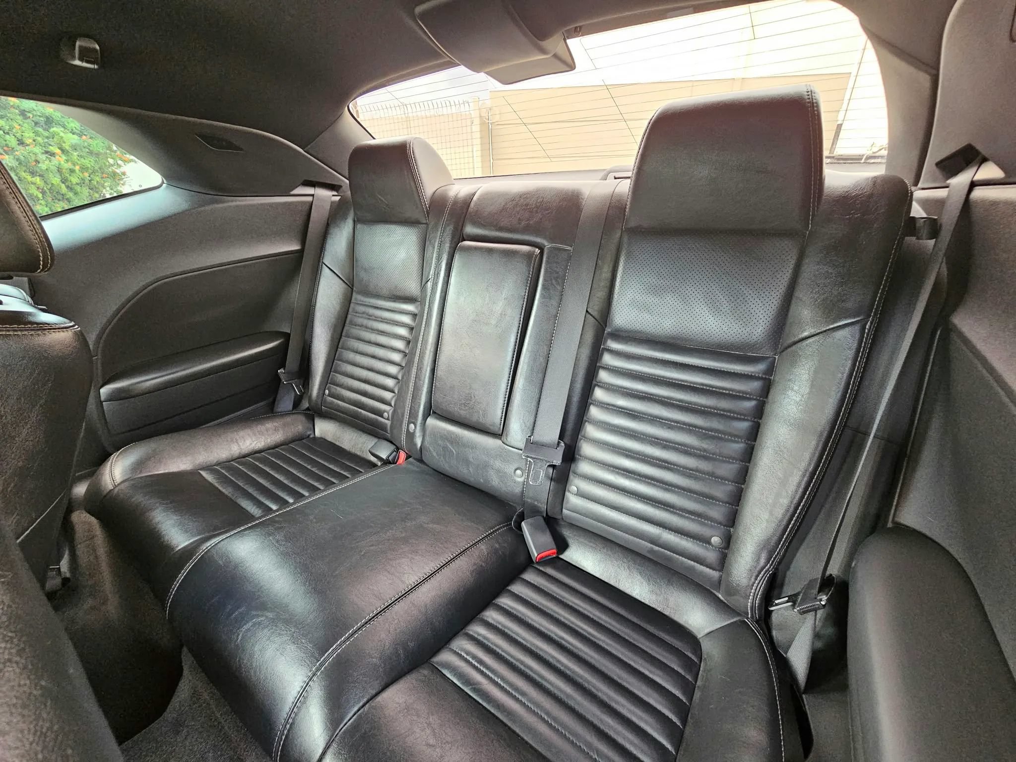 Used 2010 Dodge Challenger R/T RWD image 13