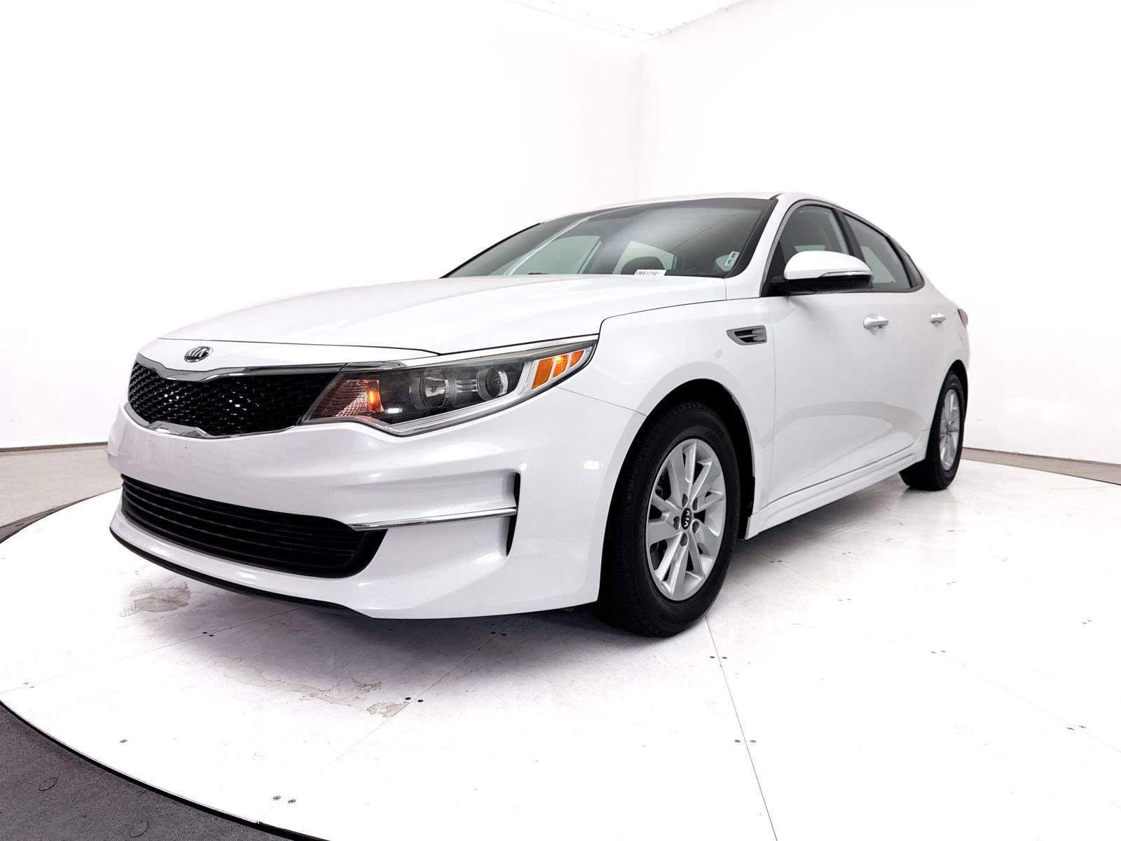 Used 2018 Kia Optima LX FWD image 12