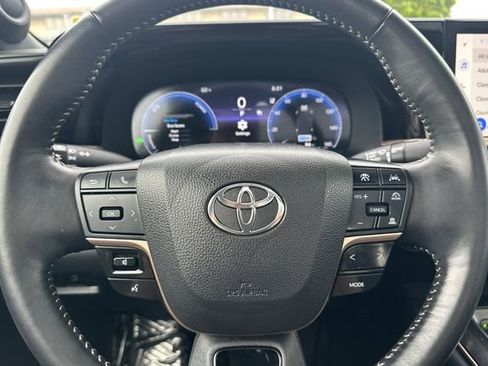 Certified 2024 Toyota Crown AWD/4WD image 29