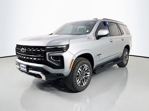 Used 2025 Chevrolet Tahoe Z71 w/ Z71 Off-Road Package AWD/4WD image 3