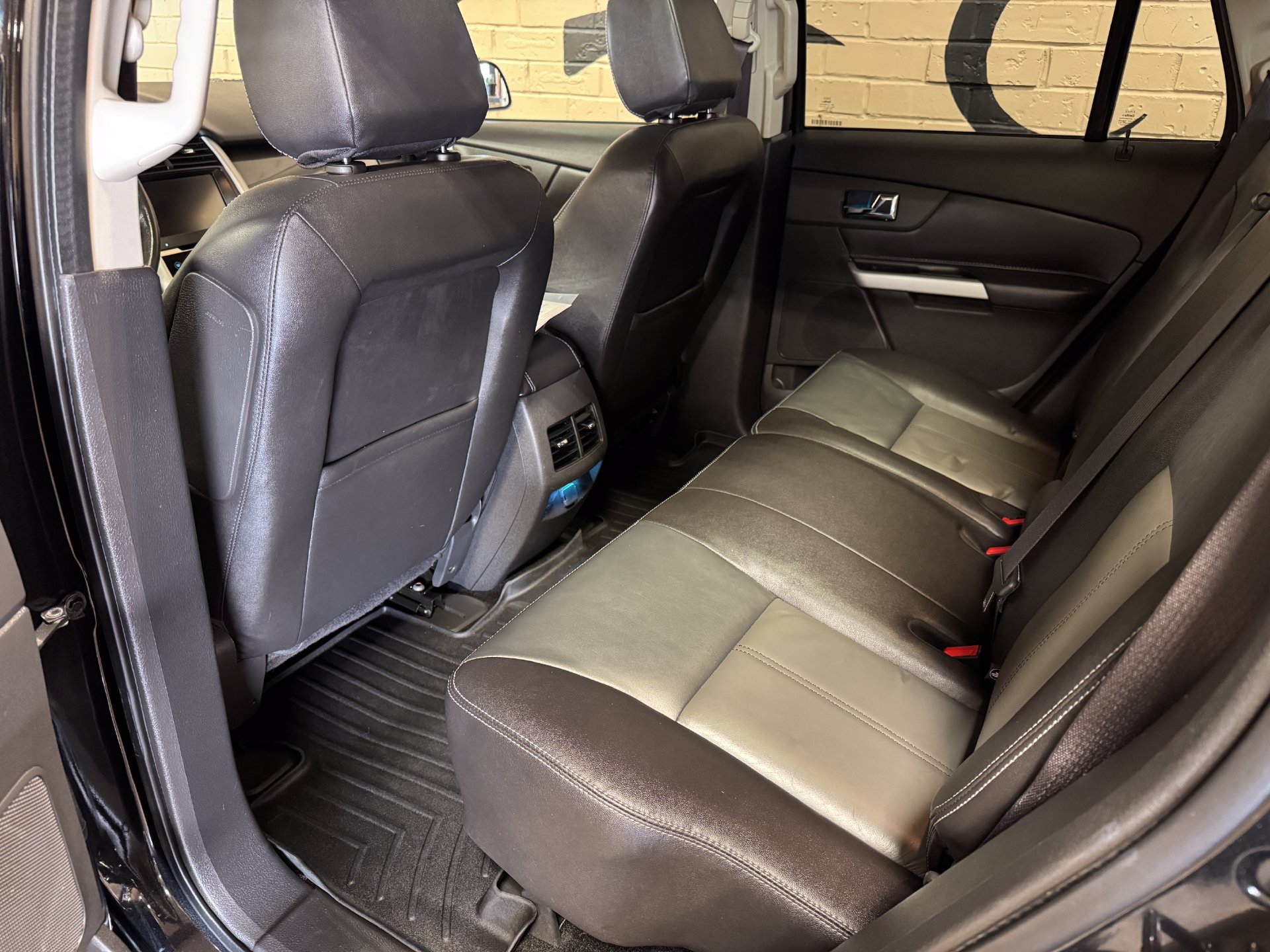 Used 2014 Ford Edge Sport w/ Driver Entry Package AWD/4WD image 14