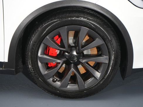 Used 2024 Tesla Model X Plaid image 27