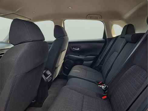 Used 2023 Honda HR-V LX image 10