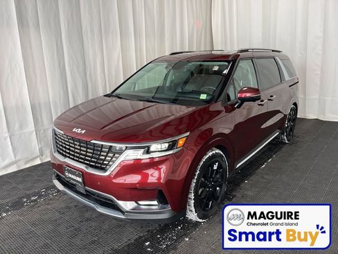 Used 2022 Kia Carnival SX Prestige image 1