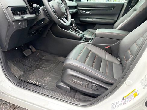 Used 2025 Honda CR-V Sport-L image 9