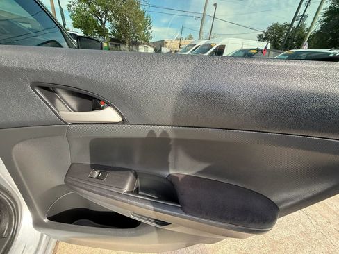 Used 2009 Honda Accord LX-P image 20