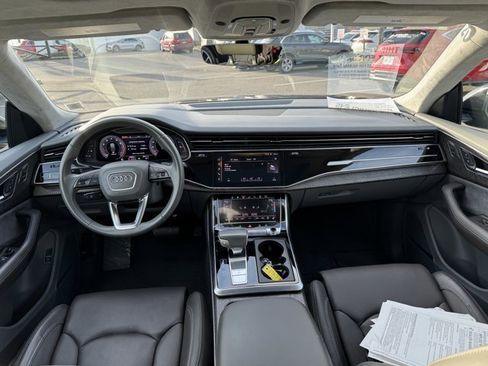 Used 2019 Audi Q8 Prestige image 11