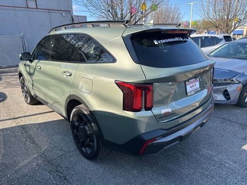Used 2025 Kia Sorento SX AWD/4WD image 6