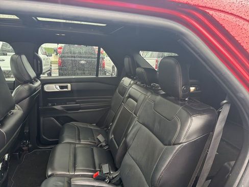 Used 2020 Ford Explorer ST w/ ST Street Pack image 10