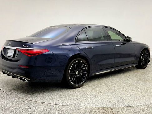 Used 2024 Mercedes-Benz S 580e 4MATIC Sedan w/ AMG Line image 5